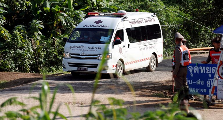 Încă doi copii au fost scoși teferi din peștera din Thailanda