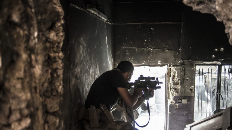 11 combatanţi ai regimului sirian, UCIŞI într-o ambuscadă a Statului Islamic