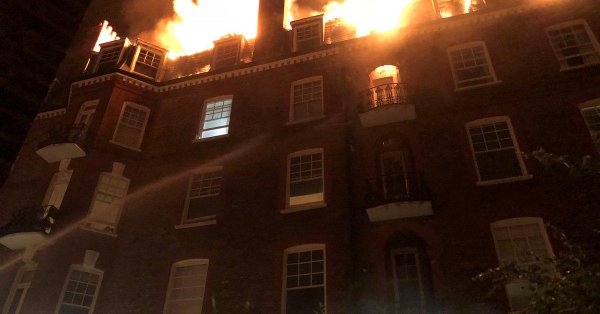 Incendiu de amploare într-o clădire de birouri din Londra