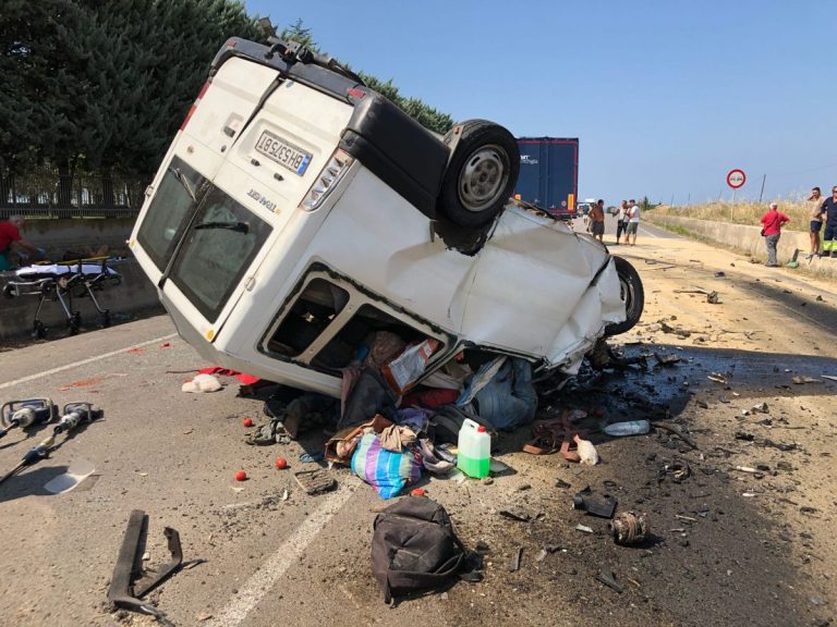 Crește bilanțul victimelor accidentului rutier din sudul Italiei – VIDEO
