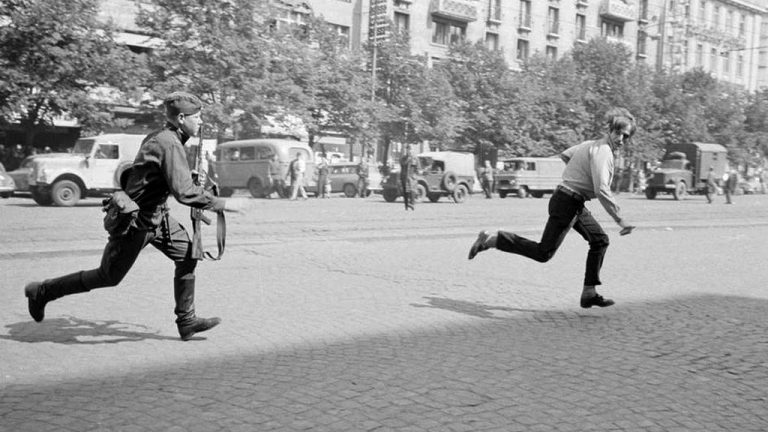 50 de ani de la invadarea Cehoslovaciei de către trupele sovietice