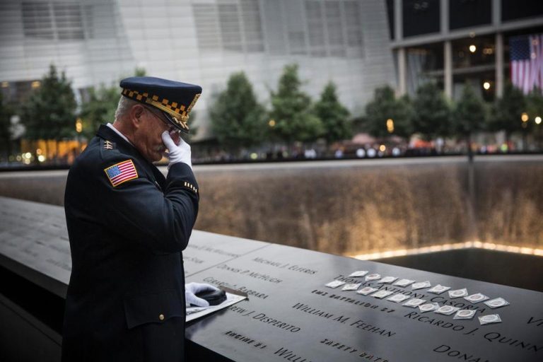 Americanii comemorează atacurile din 9/11. Mii de oameni sunt aşteptaţi la Ground Zero