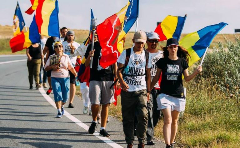 Românii din Marșul Centenarului n-au fost lăsați să intre în R.Moldova