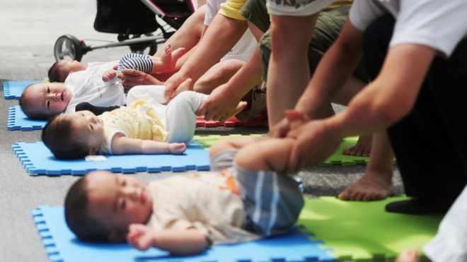 Rata natalităţii din China se prăbuşeşte de la an la an