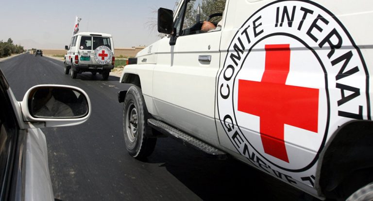 Crucea Roşie îşi reduce DRASTIC operaţiunile în Afganistan