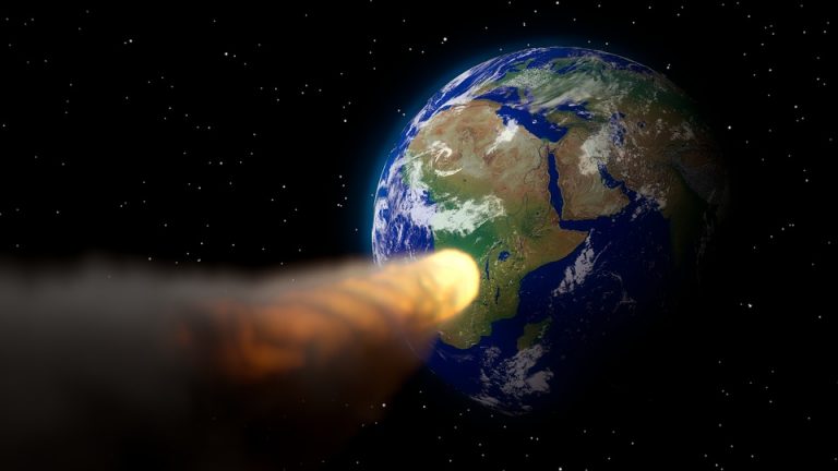 Un asteroid va trece cu mare viteză pe lângă Pământ