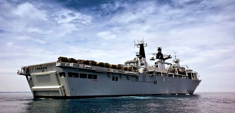 China se declară INDIGNATĂ după ce o navă militară britanică s-a apropiat de Insulele Paracel