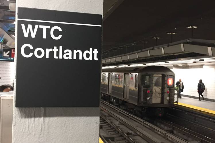 O staţie de metrou din New York a fost redeschisă la 17 ani după ce a fost distrusă de atentatele teroriste din 9/11