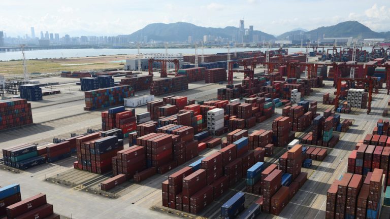 SUA impun noi tarife importurilor din China