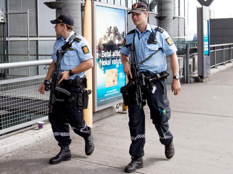 Atac armat la o moschee din Norvegia – Un rănit şi arestarea suspectului