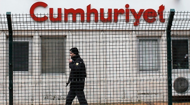 Procesul jurnaliştilor de la Cumhuriyet se reia la Istanbul
