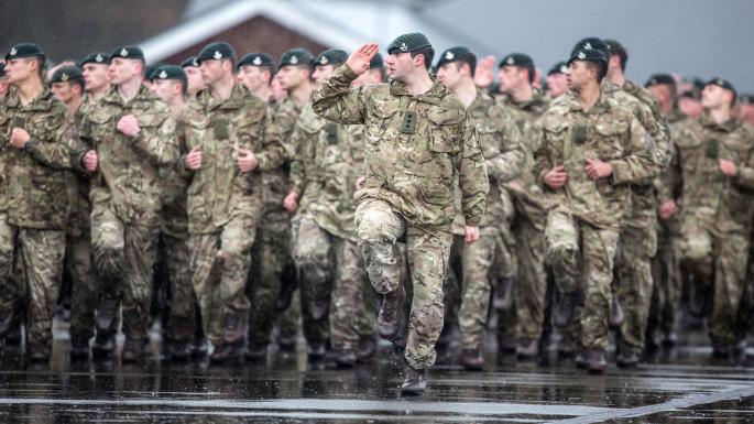 8.000 de soldaţi britanici vor fi desfăşuraţi în Europa de Est