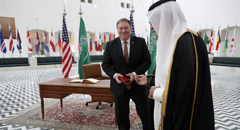 Pompeo, în vizită în Arabia Saudită, a discutat cu regele Salman şi prinţul moştenitor despre Iran