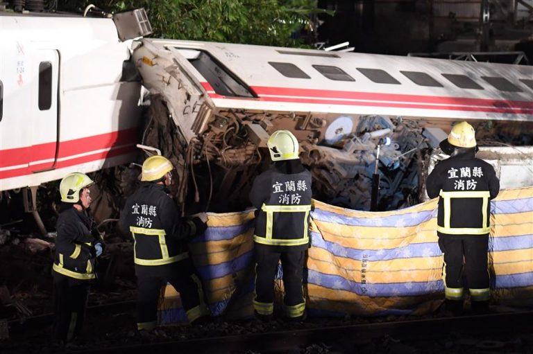 Apar primele ipoteze în tragedia feroviară din Taiwan