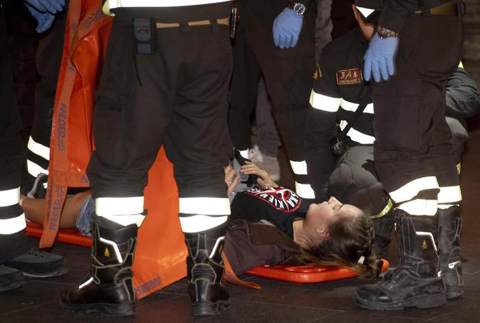 24 de răniţi după ce o scară rulantă s-a defectat la metroul din Roma. Majoritatea sunt fani ai lui ŢSKA – FOTO/VIDEO