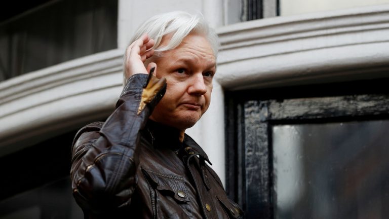 Julian Assange a dat dovadă de ”nerecunoştinţă şi lipsă de respect” faţă de Ecuador (MAE ecuadorian)