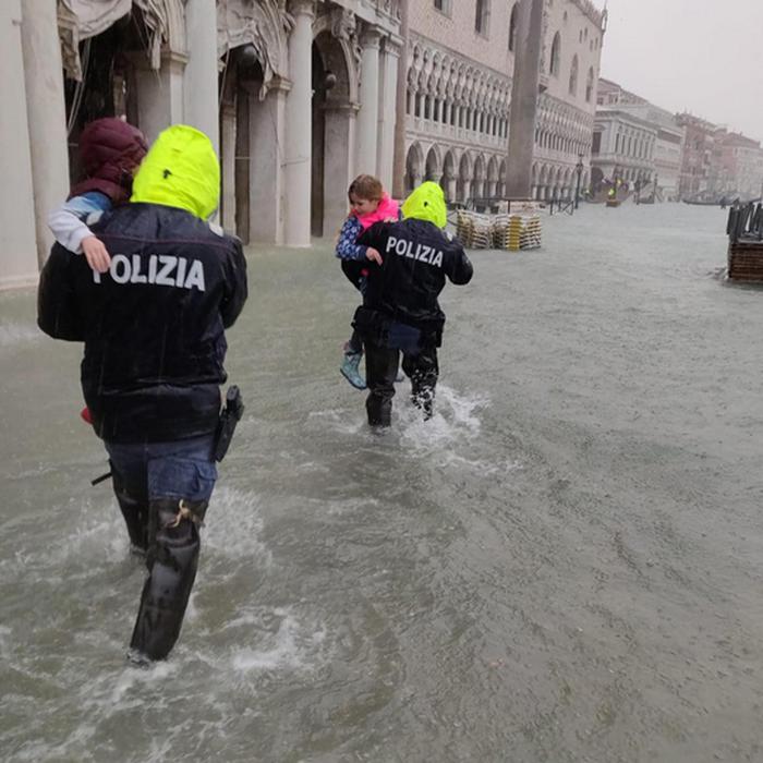 Veneţia este din nou afectată de inundaţii – VIDEO