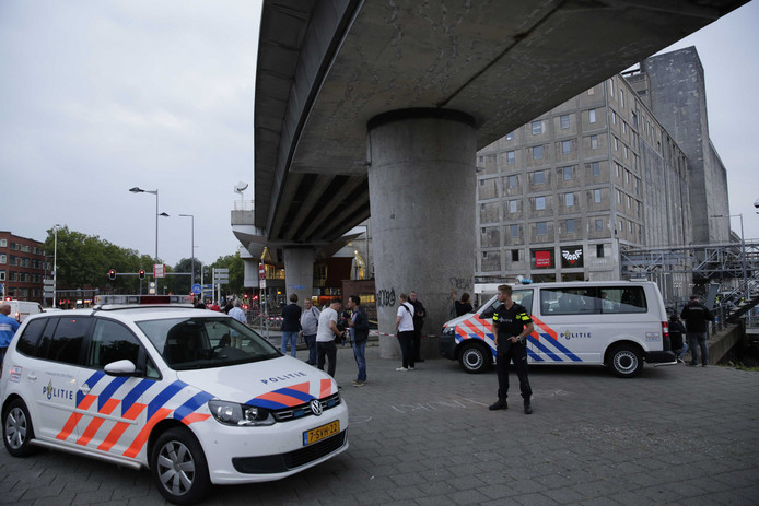 Principalul suspect în pregătirea unui atentat la Rotterdam a fost ELIBERAT