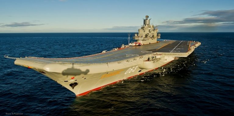 Singurul portavion rusesc a fost grav avariat. Un doc plutitor s-a scufundat