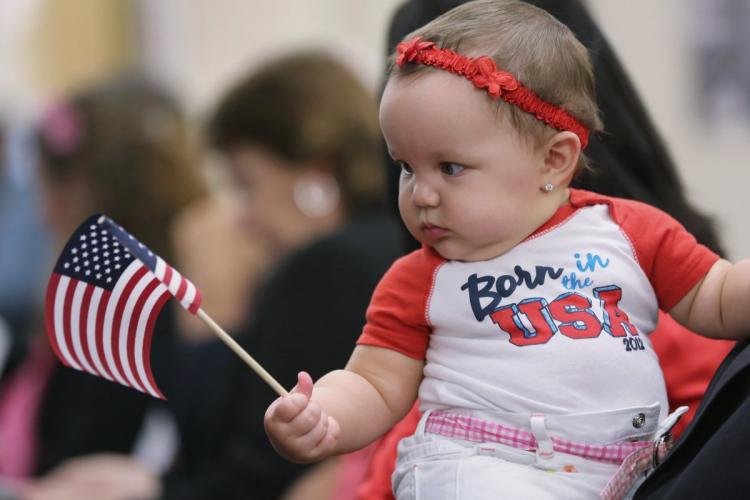 Trump pune capăt cetăţeniei americane dobândită automat la naştere în SUA: ‘Este ridicolă şi asta trebuie să înceteze!’