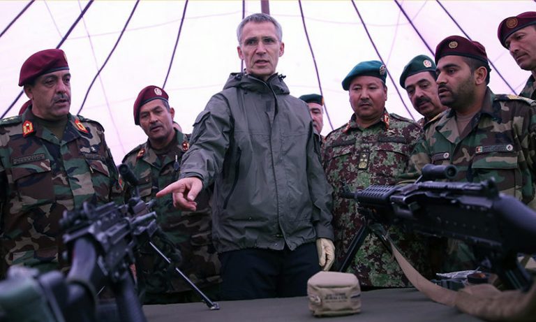 Vizită neaşteptată a lui Jens Stoltenberg în Afgansitan