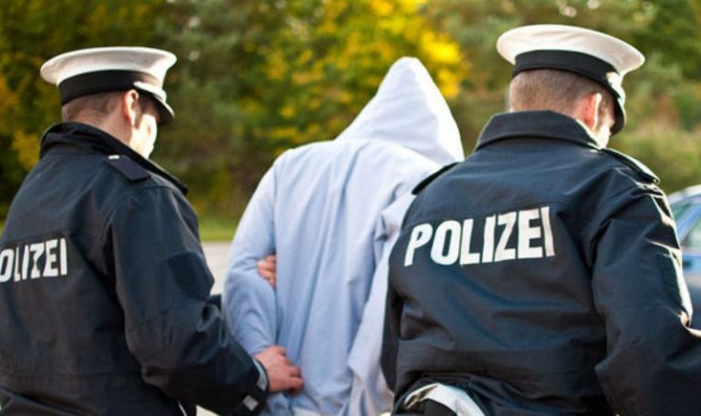 Germania: Poliţia din Frankfurt a arestat 11 persoane suspectate că plănuiau un atentat ‘terorist islamist’