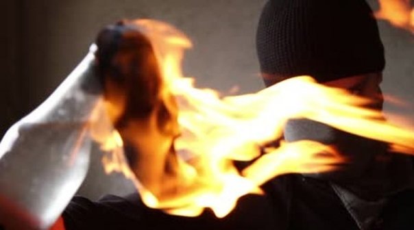 Două bănci ruseşti au fost incendiate în Ucraina