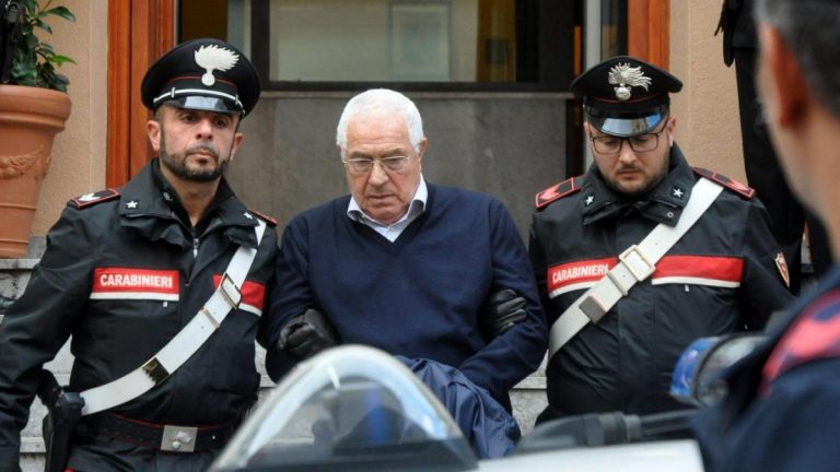 Poliţia italiană l-a arestat pe noul cap al mafiei siciliene