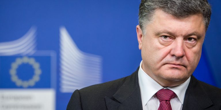 Poroşenko cere Uniunii Europene să nu închidă uşa Ucrainei