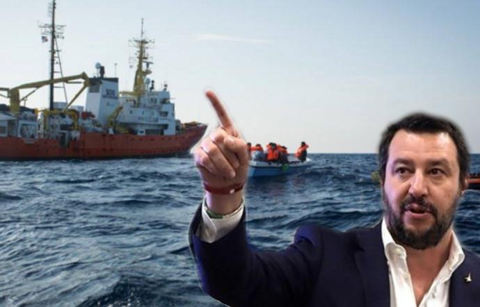 Salvini interzice debarcarea în Italia a unui nou grup de imigranţi