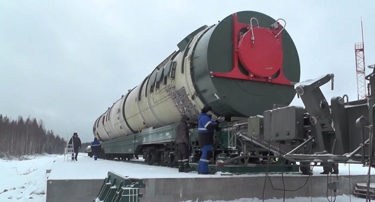 Rusia continuă să dezvolte rachete capabile să transporte încărcătură nucleară