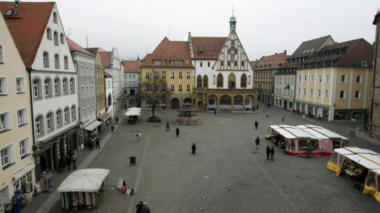 Sătui de agresiunile migranţilor, locuitorii unui oraş german au format patrule de autoapărare