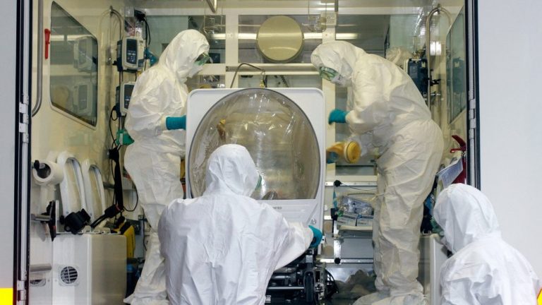 Încă două cazuri de Ebola, confirmate în Uganda