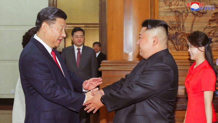 Xi Jinping îi propune lui Kim Jong Un să coopereze pentru ‘a accelera pacea’ în lume