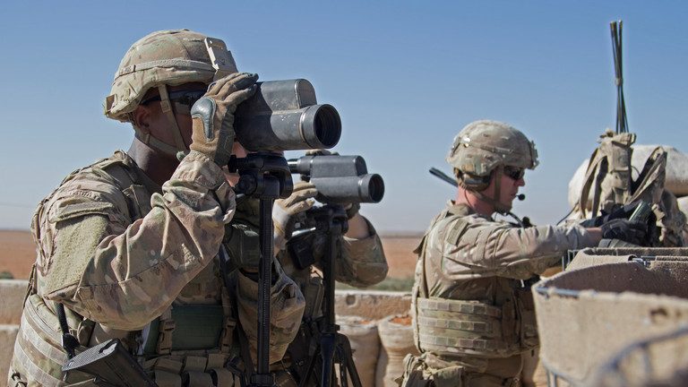 Trump anunță că un MIC număr de militari americani vor rămâne în Siria