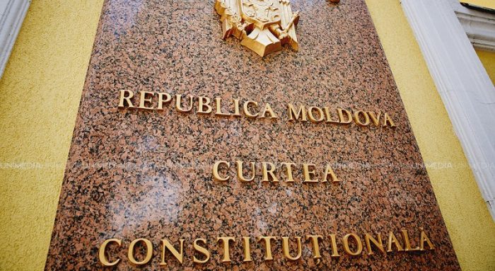 PAS cere modificarea Constituţiei, dar CCM-ul spune ‘pas’