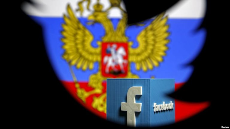 Facebook și Twitter sunt pedepsite în Rusia