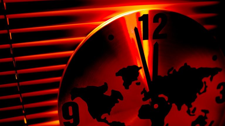 Cronometrul privind riscurile autodistrugerii omenirii rămâne fixat la 100 de secunde