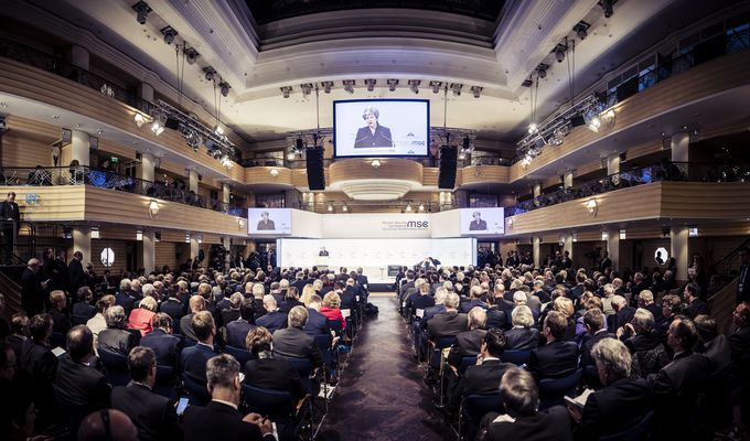 AFP: Conferinţa de Securitate de la Munchen s-a desfăşurat într-o atmosferă sumbră, în contextul confruntării cu Putin