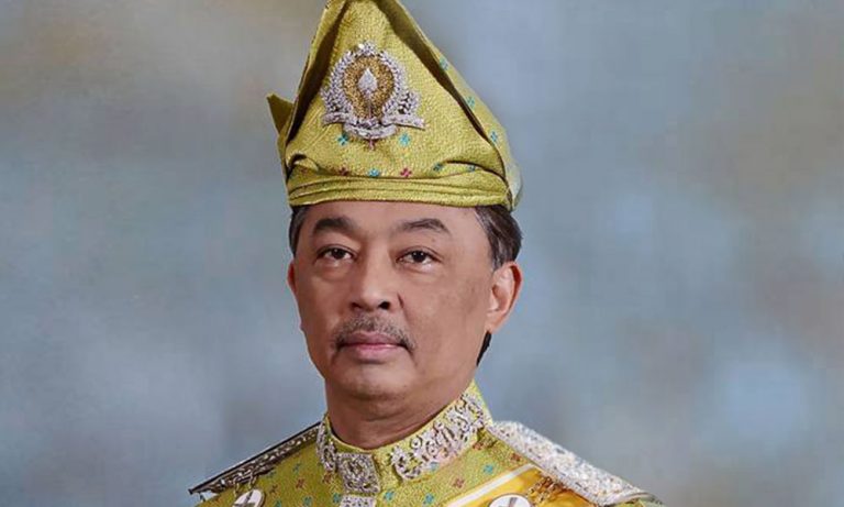 Sultanul Tengku Abdullah a fost înscăunat rege al Malaeziei