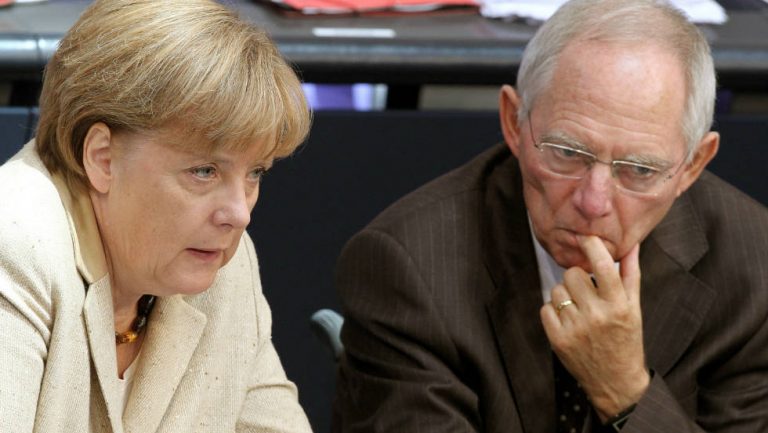 Wolfgang Schaüble va părăsi postul de ministru de finanţe pentru a-l prelua pe cel de preşedinte al Bundestagului (surse)
