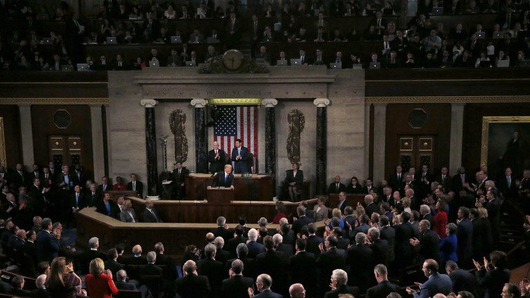 Membrii administrației Trump sunt obligați să participe la audieri în Congres (judecător)