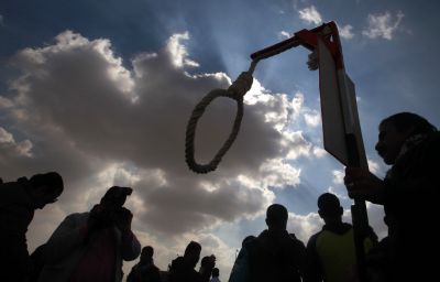 Trei bărbaţi condamnaţi în legătură cu protestele din Iran au fost executaţi