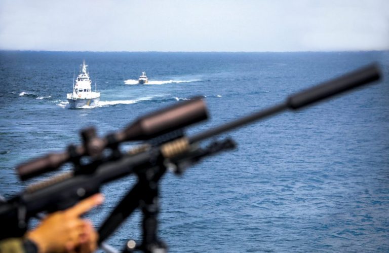 Marea Neagră, AGITATĂ de exercițiile militare ale Rusiei în paralel cu cele ale NATO