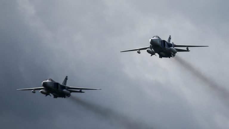 Rusia a transferat 10 bombardiere din Crimeea către baze aeriene de rezervă