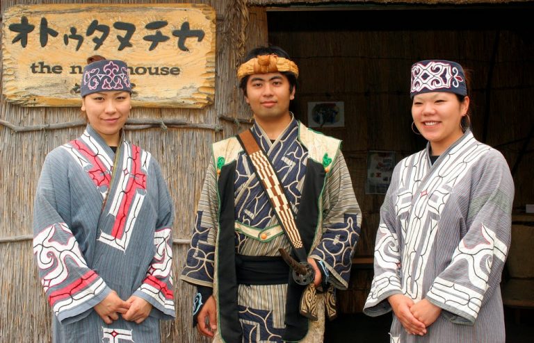 Premieră în Japonia. Populația Ainu este recunoscută oficial ca ‘popor indigen’
