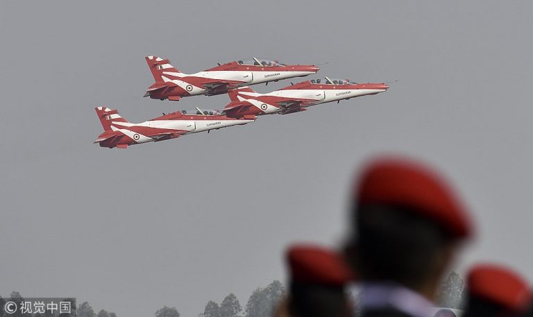 Două avioane s-au ciocnit în India. Un pilot a murit! – FOTO/VIDEO