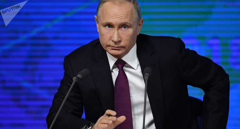 Vladimir Putin invită străinii să se vaccineze contra cost în Rusia
