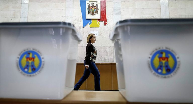 21% dintre alegătorii din Republica Moldova au votat, până la ora 12.00, la parlamentarele anticipate