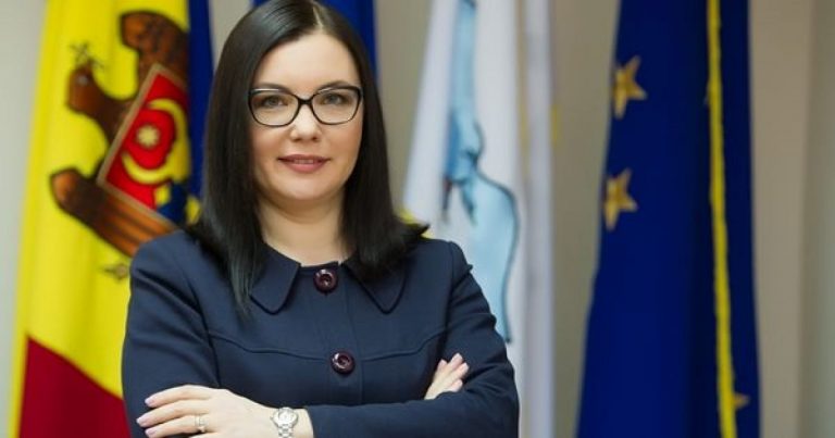 Referendumul consultativ privind reducerea numărului de parlamentari din R.Moldova, validat de CEC